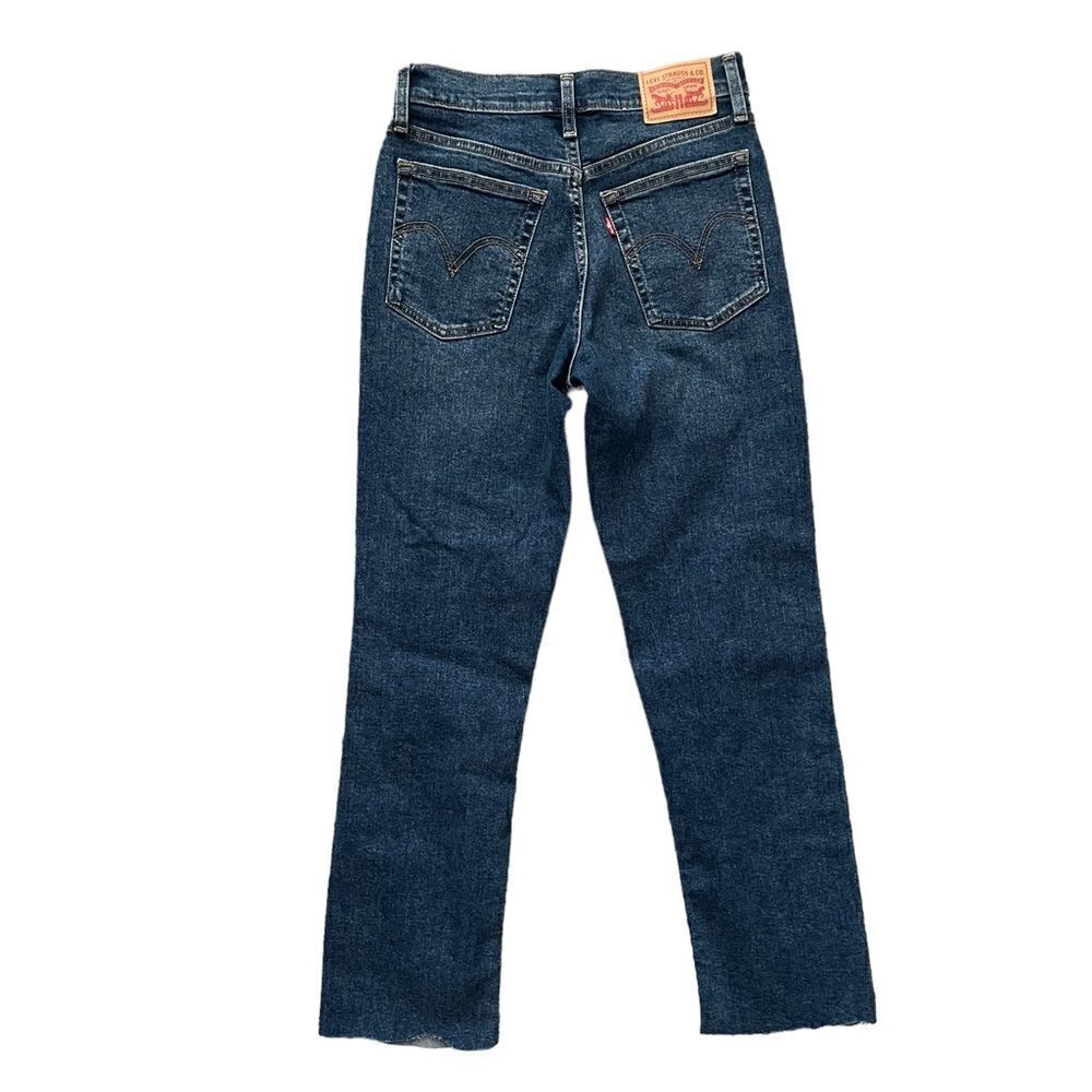 LEVI'S Wedgie Straight Jeans Size 26